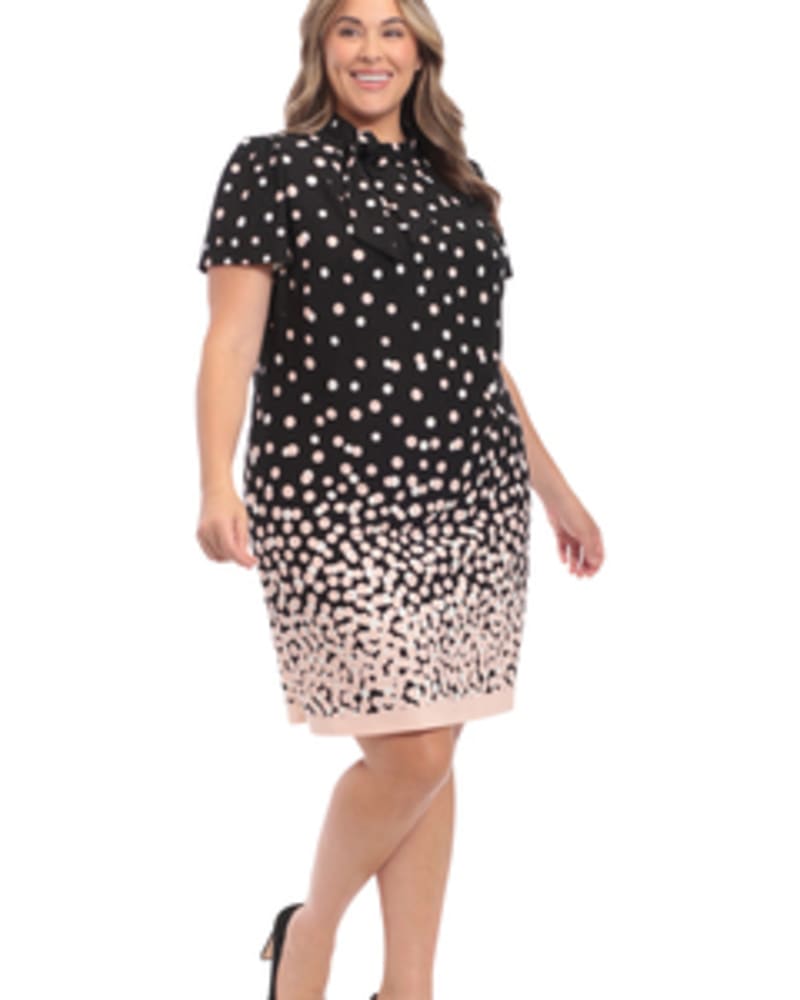 Front of a model wearing a size 14W Amy Bow Shift Dress in BLACK/BLUSH by London Times. | dia_product_style_image_id:254793